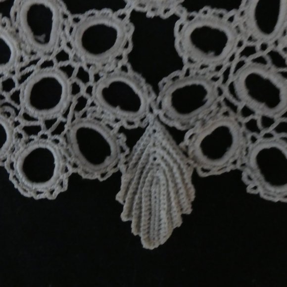Gorgeous Handmade Vintage Crochet Doily - Picture 7 of 8
